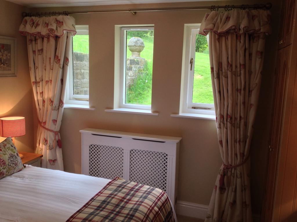 Gardeners Cottage B And B Bakewell Extérieur photo
